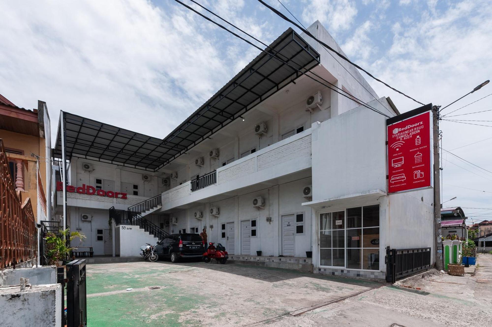 מלון Reddoorz Syariah Near Rsud Zainoel Abidin בנדה אקה מראה חיצוני תמונה